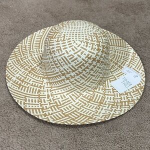 Time and Tru Two Toned Straw Hat